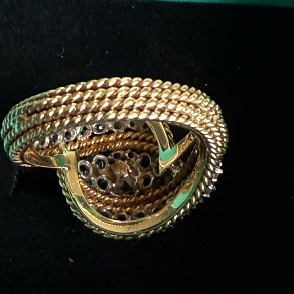 Vintage Stunning 1980’s Diamond 14k Bypass Ring ( unnoticeable flaw, see notes!! - Picture 7 of 14